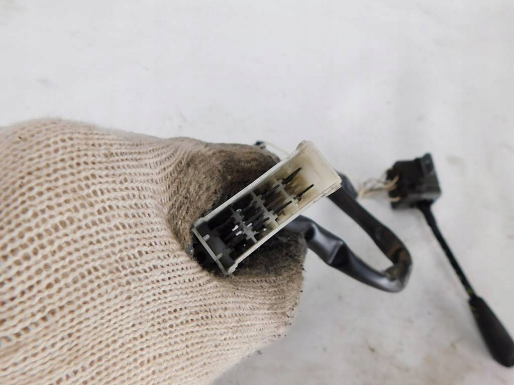 фото №7, Man 18.232 1993r - переключатель поворотники