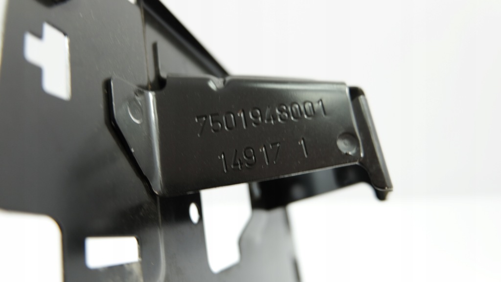 Peugeot 3008 2 основание аккумулятор 9815288580 Киев