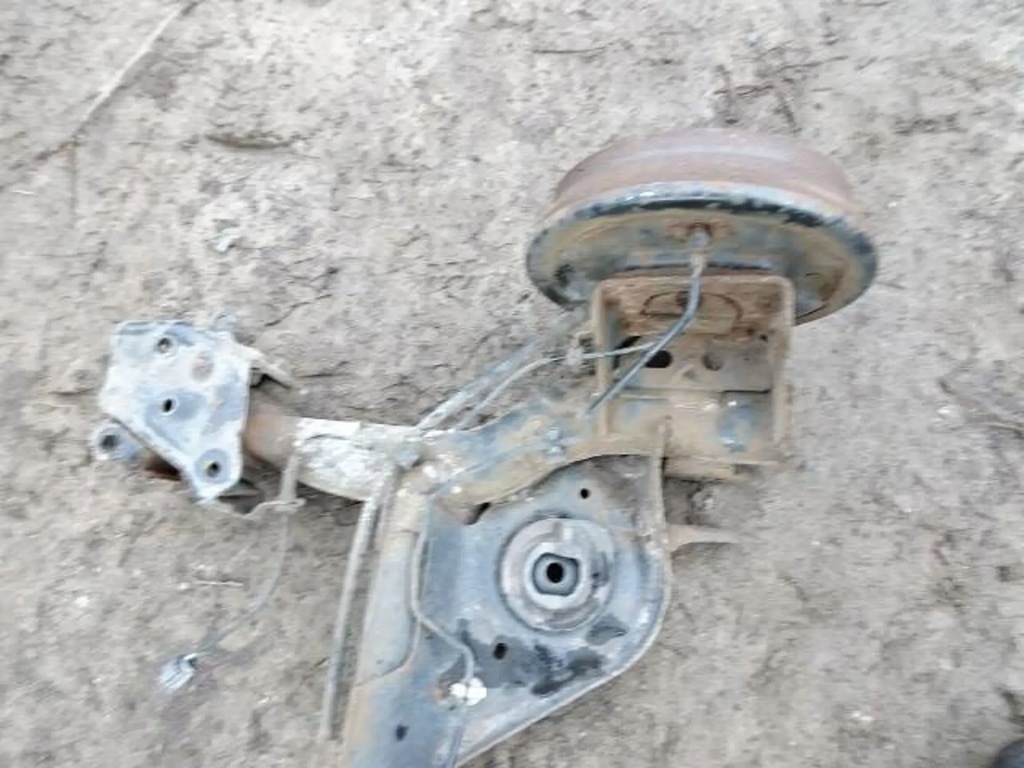 фото №7, Балка задняя kpl. nissan juke f15 тормозные барабаны