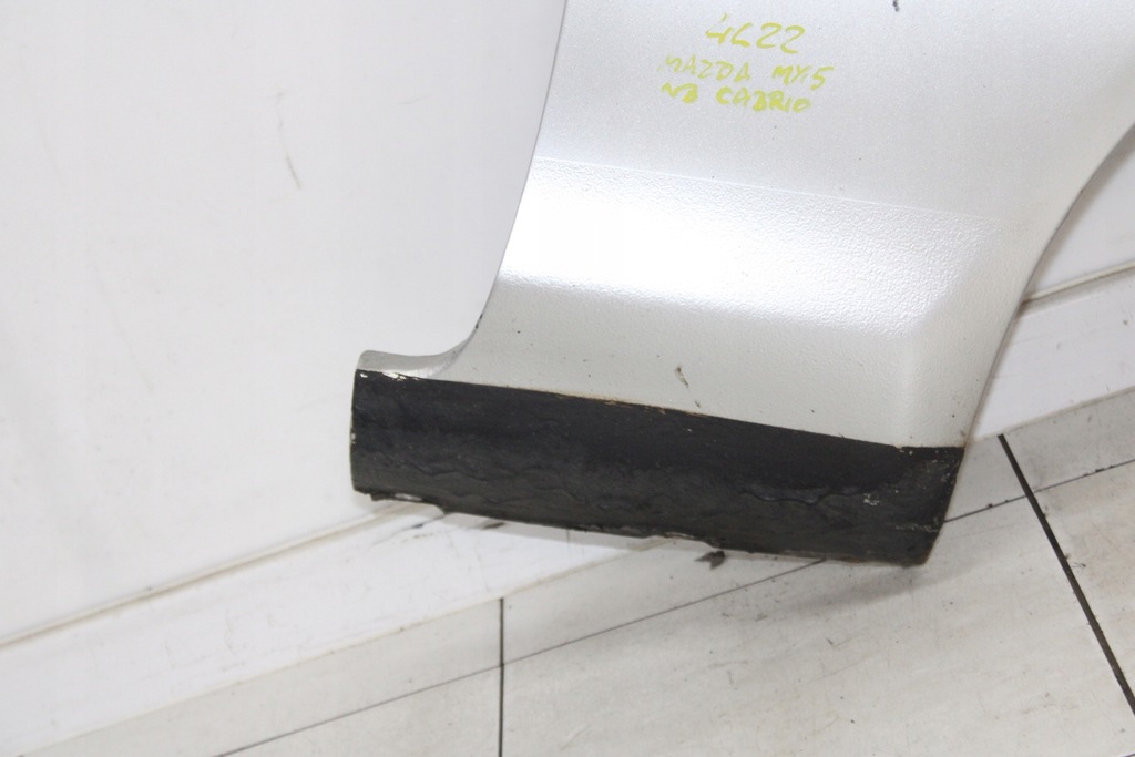 фото №6, Крыло правый перед передний mazda mx-5 nb 1998r- 22v - код лакокрасочного покрытия