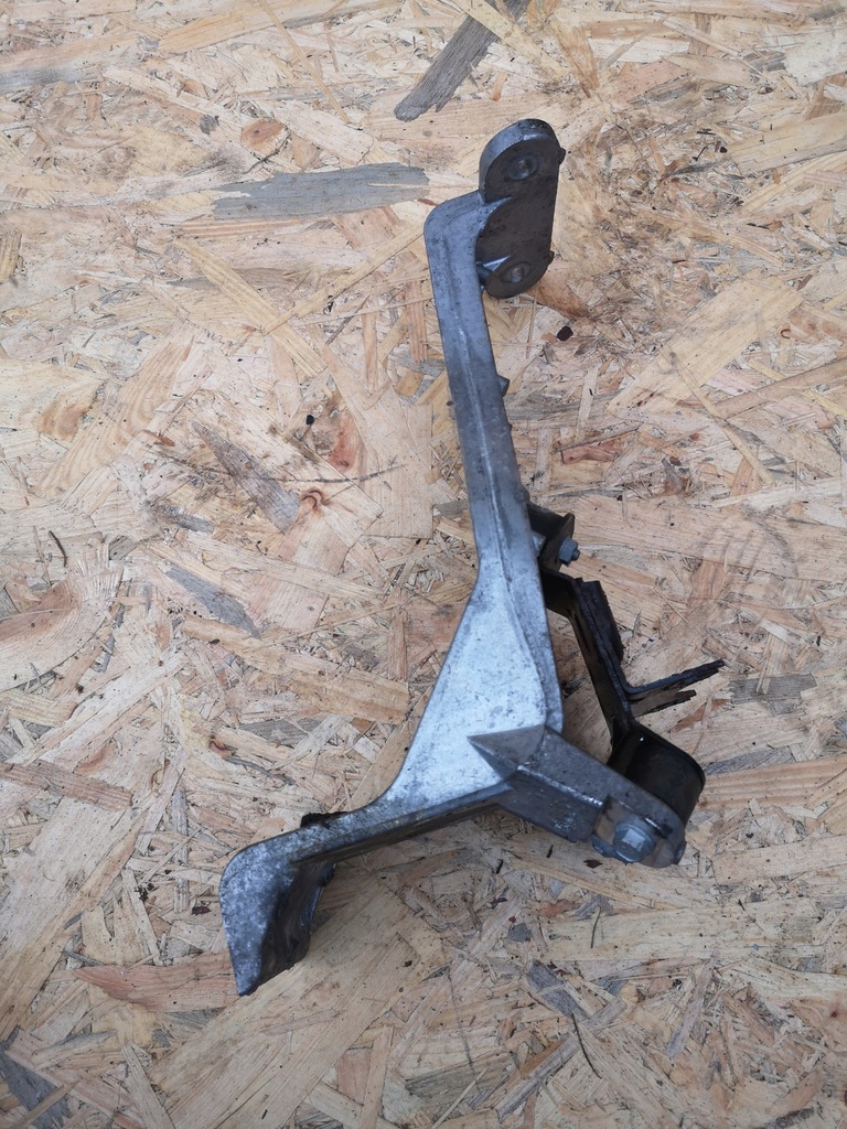 фото №4, Jaguar xj 351 кронштейн коробки aw93-2c325