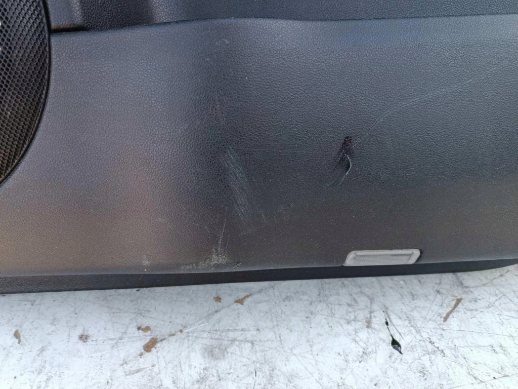 фото №8, Обивка дверь правый перед mercedes ml w164