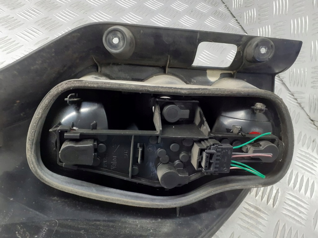 фото №3, Лампа правая задняя renault laguna ii kombi 8200002472