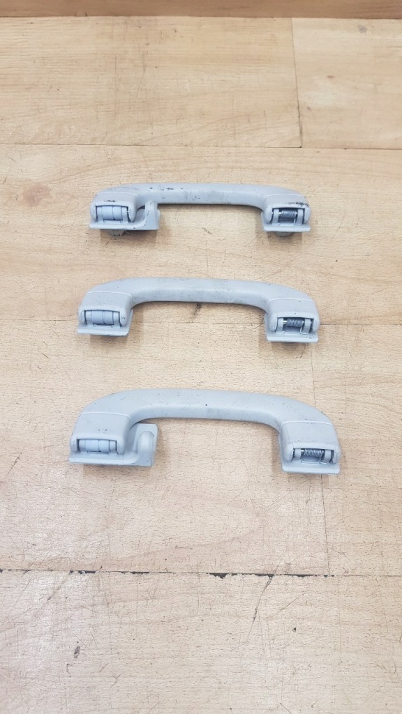 фото №1, Ручка кронштейн потолочный mercedes w245 комплект