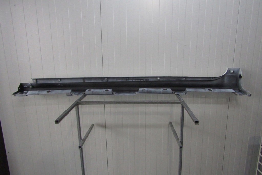 фото №9, Молдинг порог правая toyota yaris 4 iv 20- mazda 2 22- hybrid