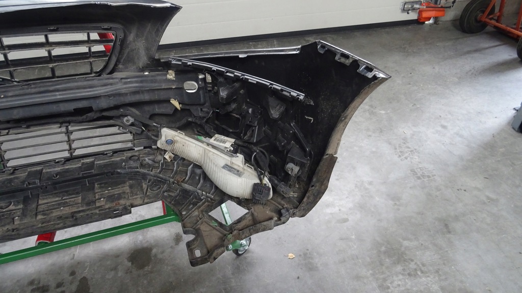 фото №11, Бампер перед volvo v40 455-16