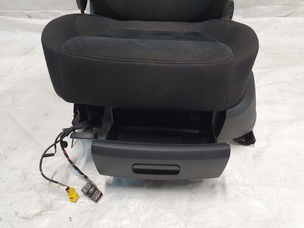 фото №7, Vw tiguan 5n lift 2015r сиденья заднее сиденье комплект подогрев alcantara super состояние