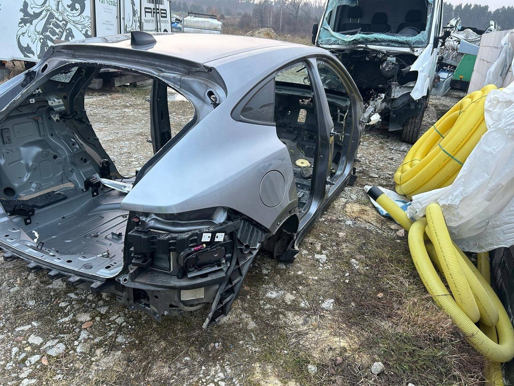 фото №1, Jaguar e-pace lift lra чверть правий задня