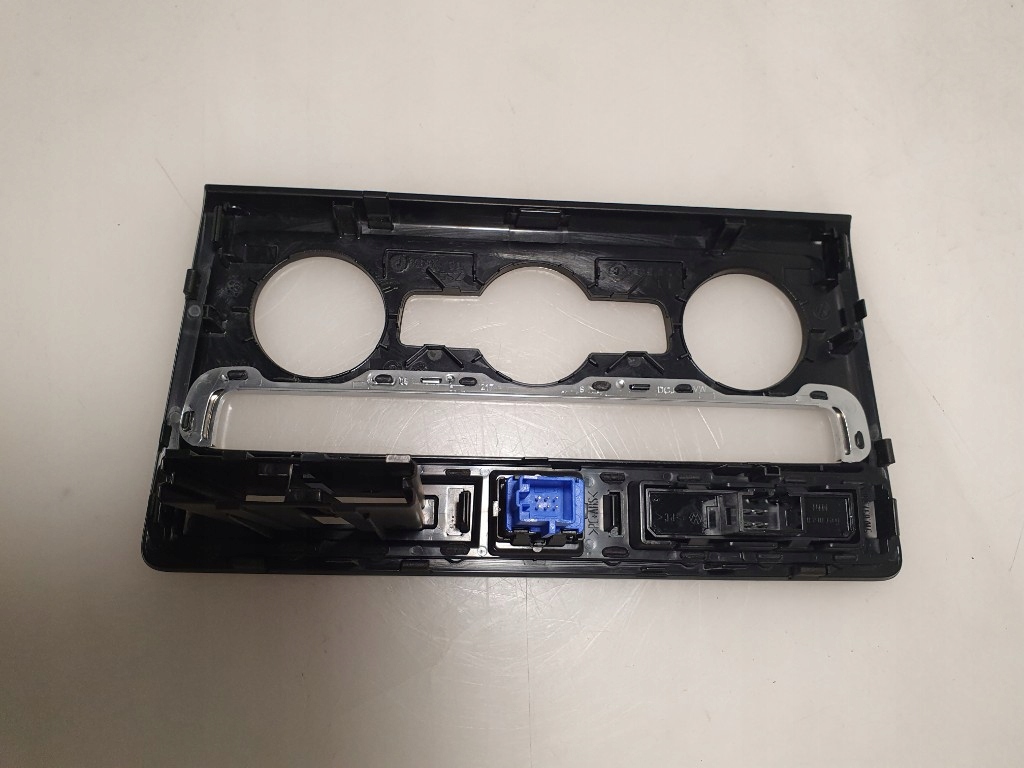 фото №10, Vw golf vii sportsvan 2018 рамка dekor защита панель кондиционера 510820039