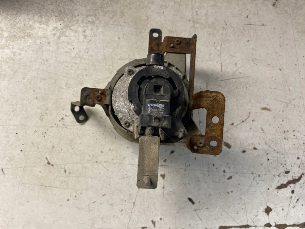 фото №3, Kia soul ev противотуманная фара правый