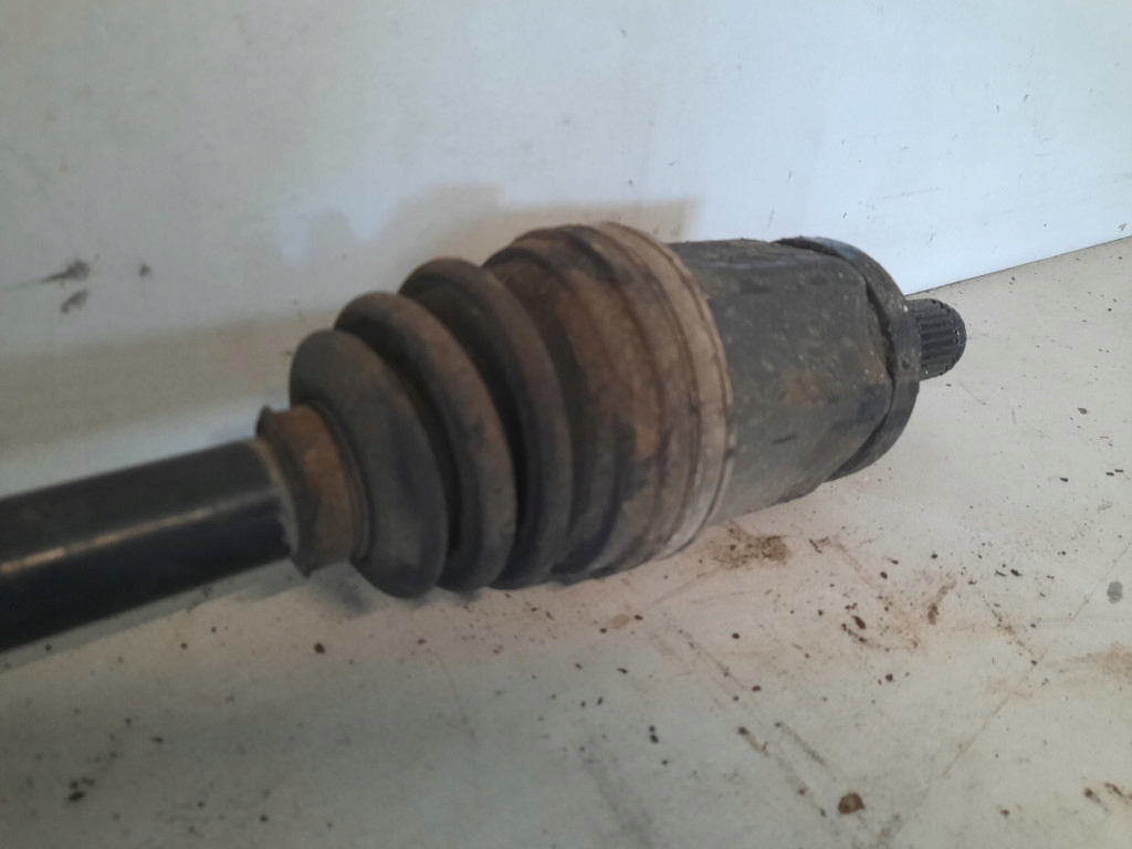 Bmw x3 e83 03-06 crossover 2.0d приводной вал левая перед 7524045 m47t0e4 Киев