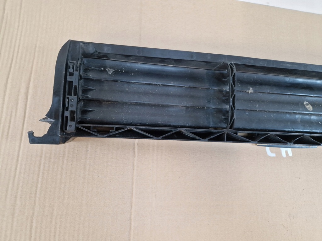 фото №5, Audi e-tron e tron etron жалюзі повітропровід повітря 4ke121223