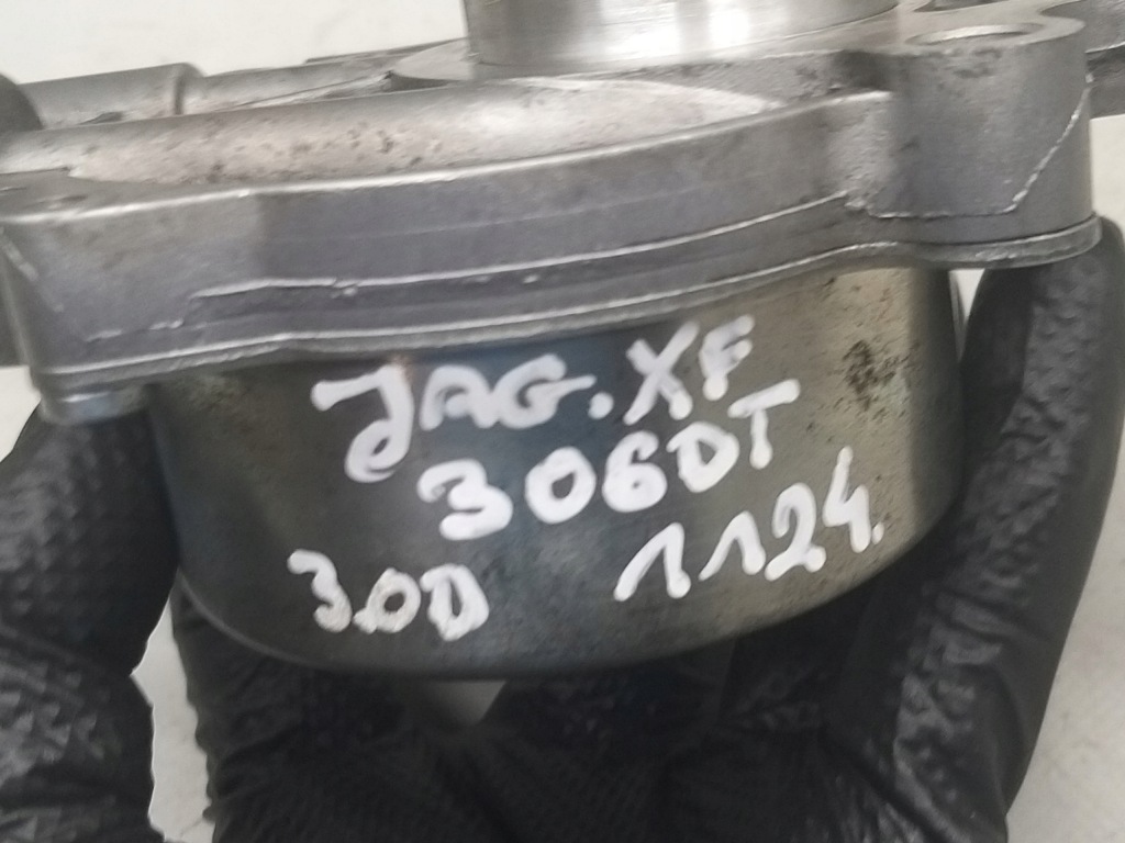 Насос вакуумa вакуум jaguar land 3.0 d 306dt xf x250 xj 9x2q-2a451-bd Доставка