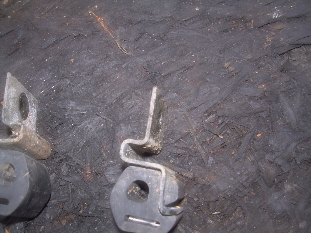 фото №1, Mitsubishi pajero ii - подушка