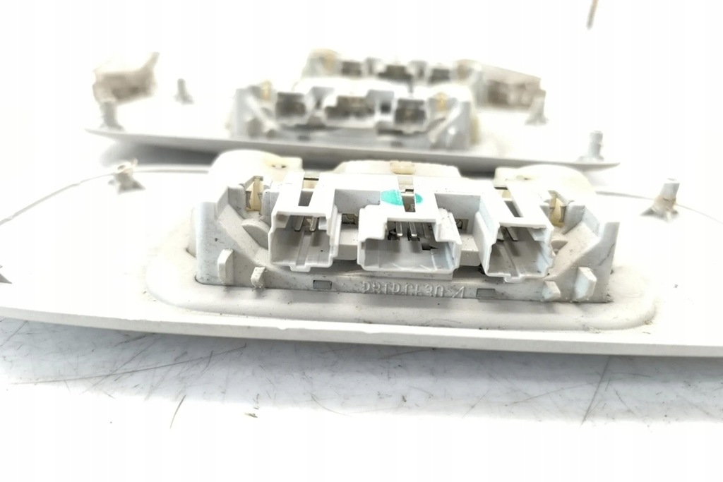 фото №7, Освещение внутреннее lancia phedra 179_ 241751 2.0l дизель 80kw 2002