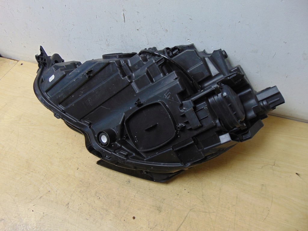 фото №9, Лампа правая перед audi a3 8y 8y0941012 europa