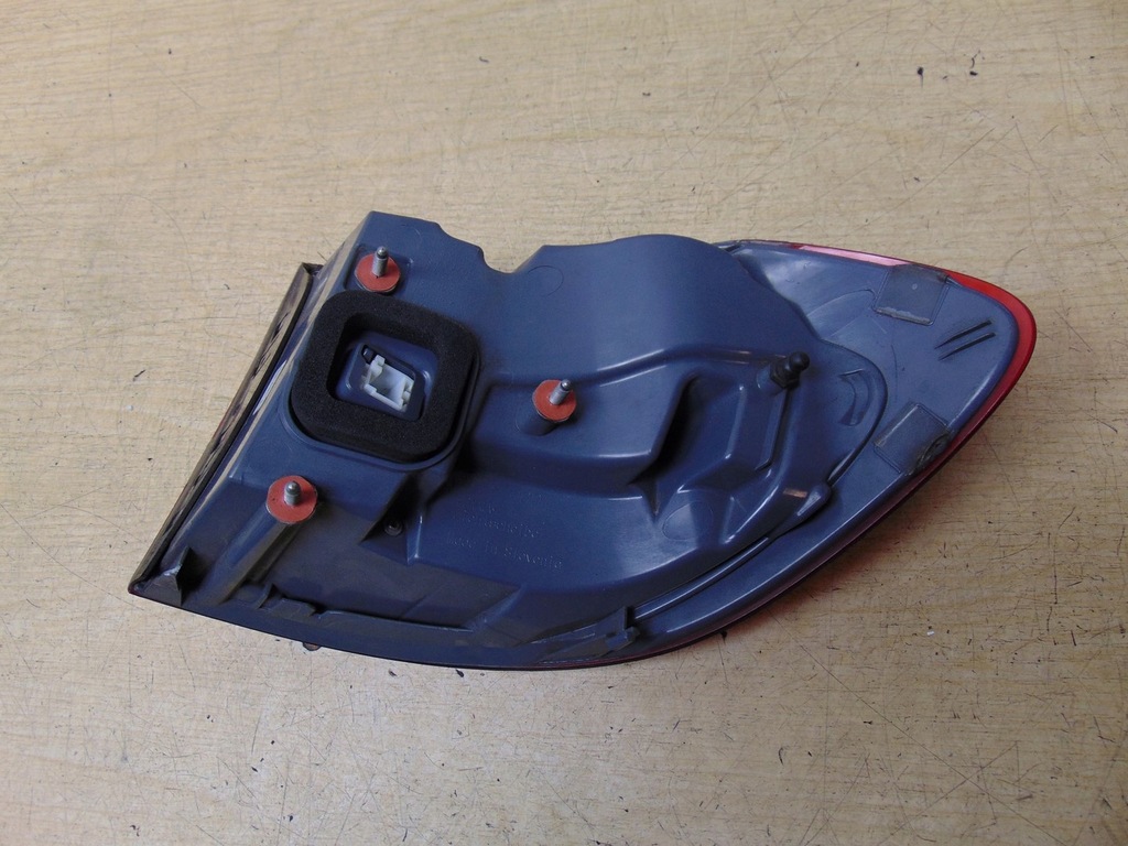 фото №8, Лампа левая задняя mercedes w213 kombi europa