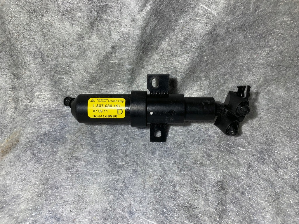 фото №1, Citroen c3 омыватель фара правый