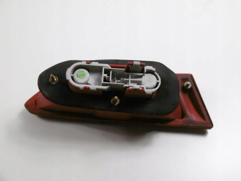 фото №9, Alfa romeo 156 97-00 лампа задняя правая с крышки 4d ak-12-547913 вкладыш