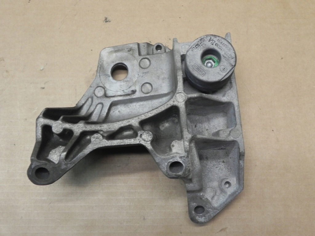 фото №1, Volvo s60 v60 v40 2.0d кронштейн кронштейн двигуна