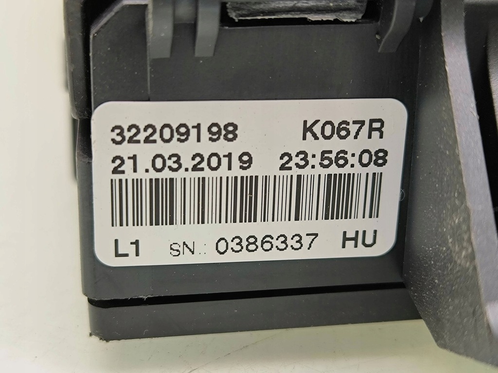 фото №8, Volvo xc60 2019 коробка запобіжників / комплект