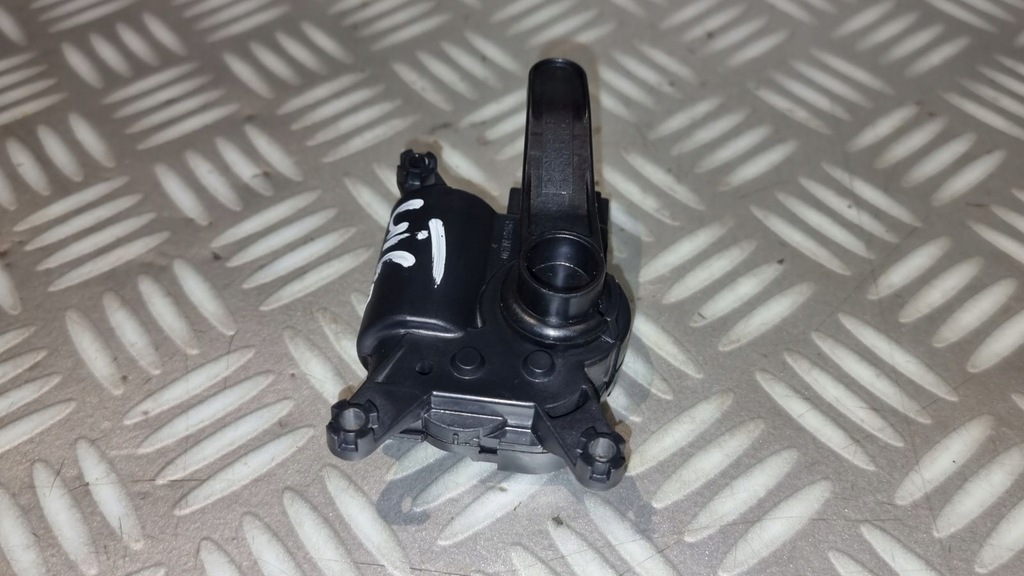 фото №6, Vw multivan transporter t5 t6 моторчик крышка обдув отопителя 7h1907511b