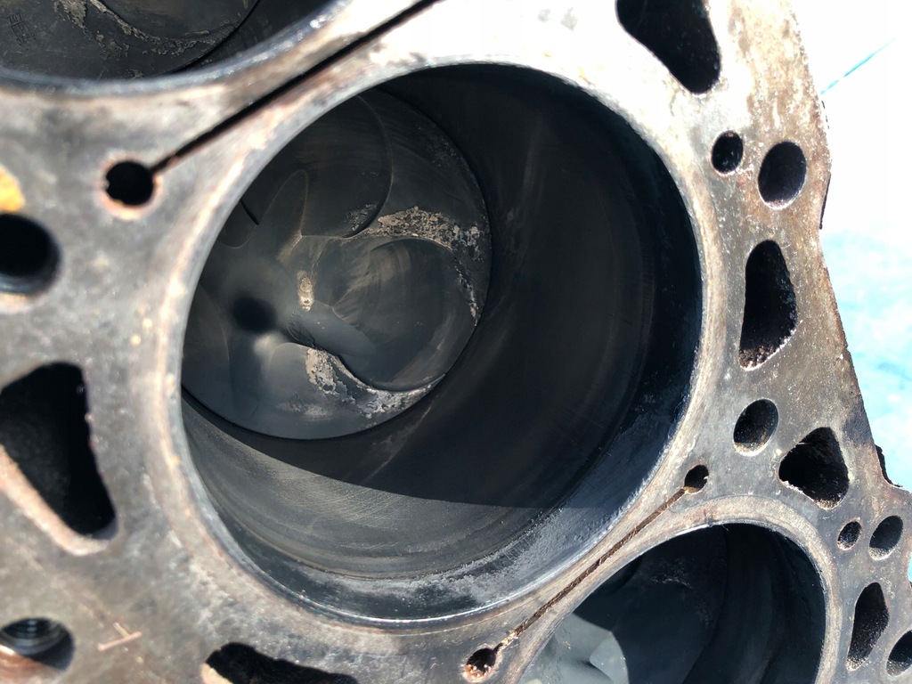 фото №13, Mercedes w124 2,5 d om602 двигун dół двигуна блок wał поршні 602912