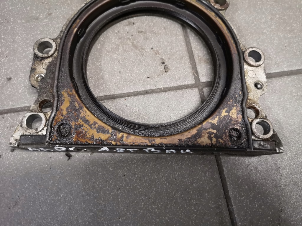 фото №6, Корпус ущільнювач вала a4 b6 1.8t 06a103171b