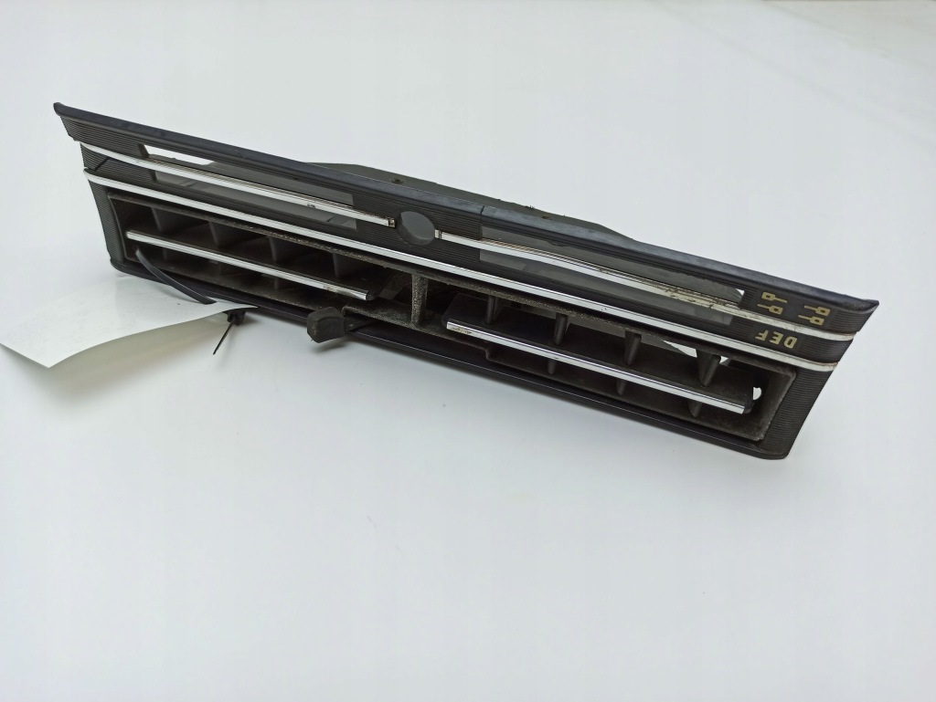 Рамка панель вентиляции mercedes-benz compakt w115 1158300003 Оригинал