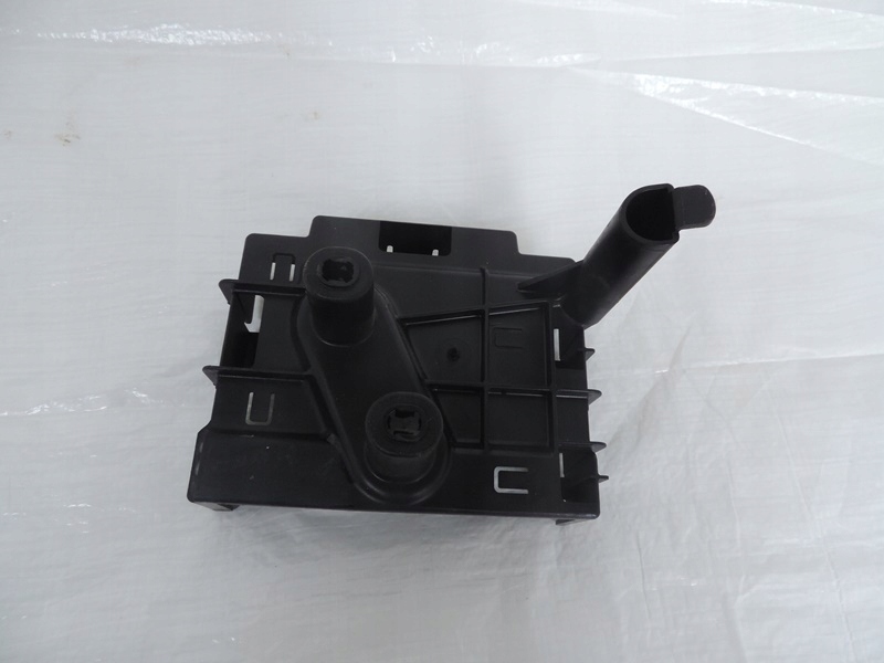 фото №1, Основа коробка запобіжників opel adam 13440278