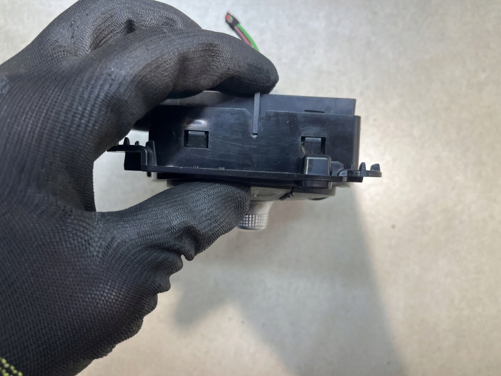 фото №7, Панель управление навигации laguna iii 2.0 dci 253b00004r