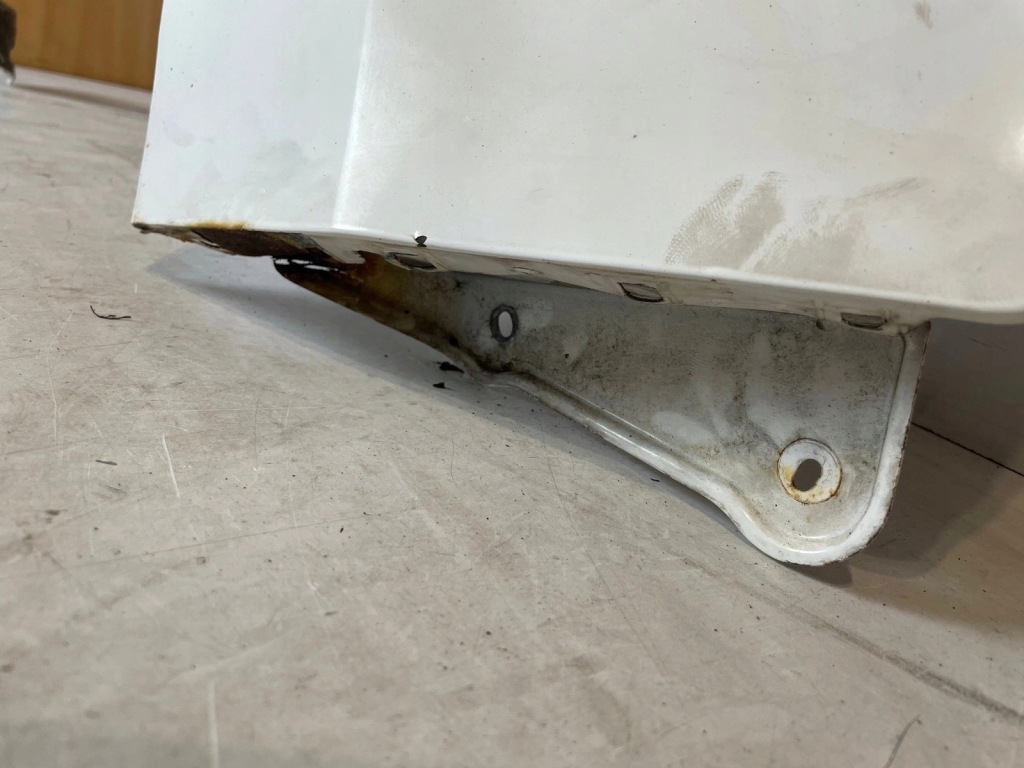 Крыло перед передний правая  nissan nv200 с Разборки