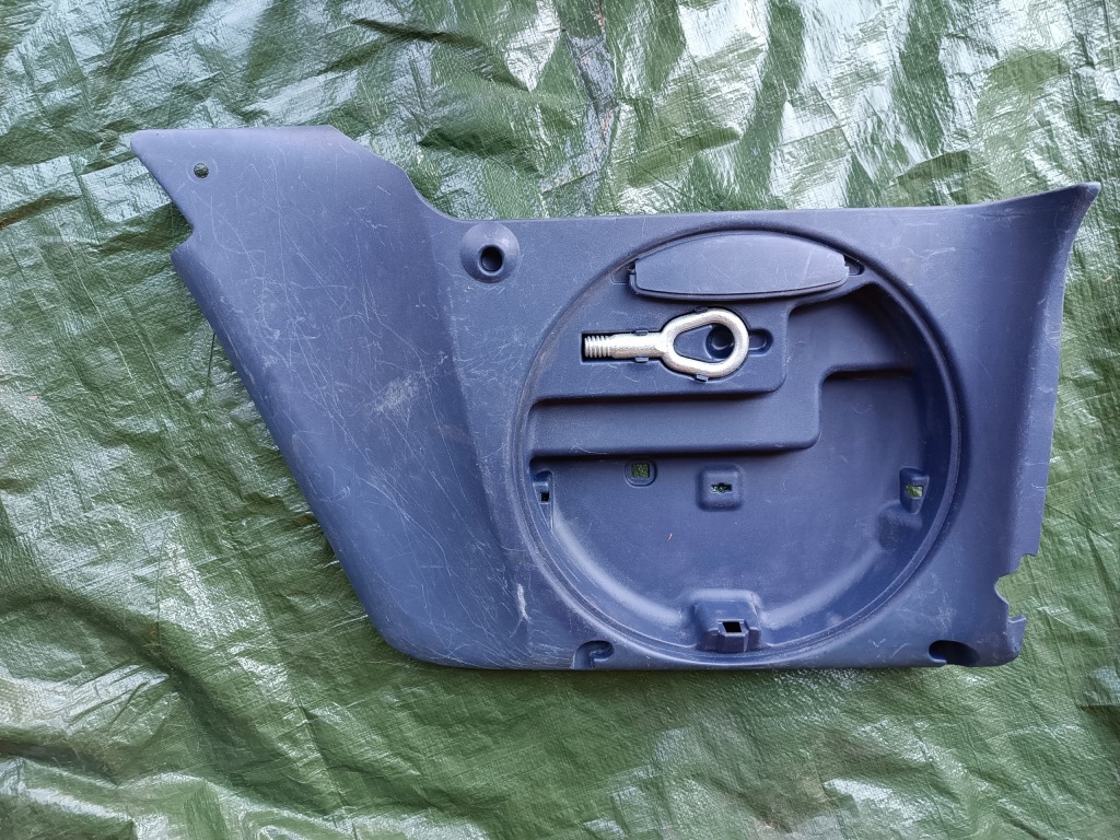 Smart fortwo 450 0002756v010 обшивка багажника задній накладка 0002755v010 Ціна