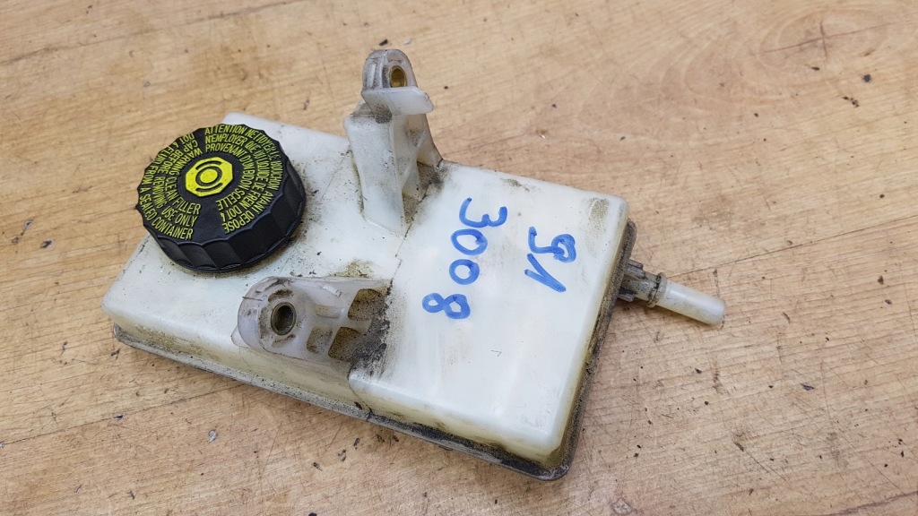 Купити Бак рідина гальмівний peugeot 3008