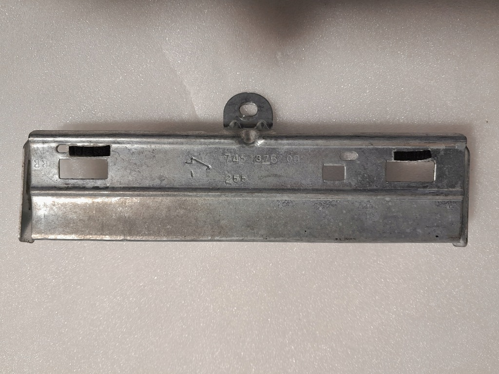 фото №1, Bmw x7 g07 40i кронштейн кронштейн ручки потолочный 7451376