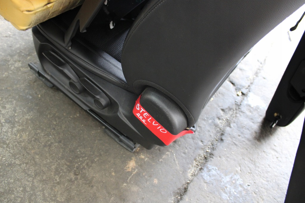 фото №8, Сидіння салон оббивка шкіра stelvio veloce