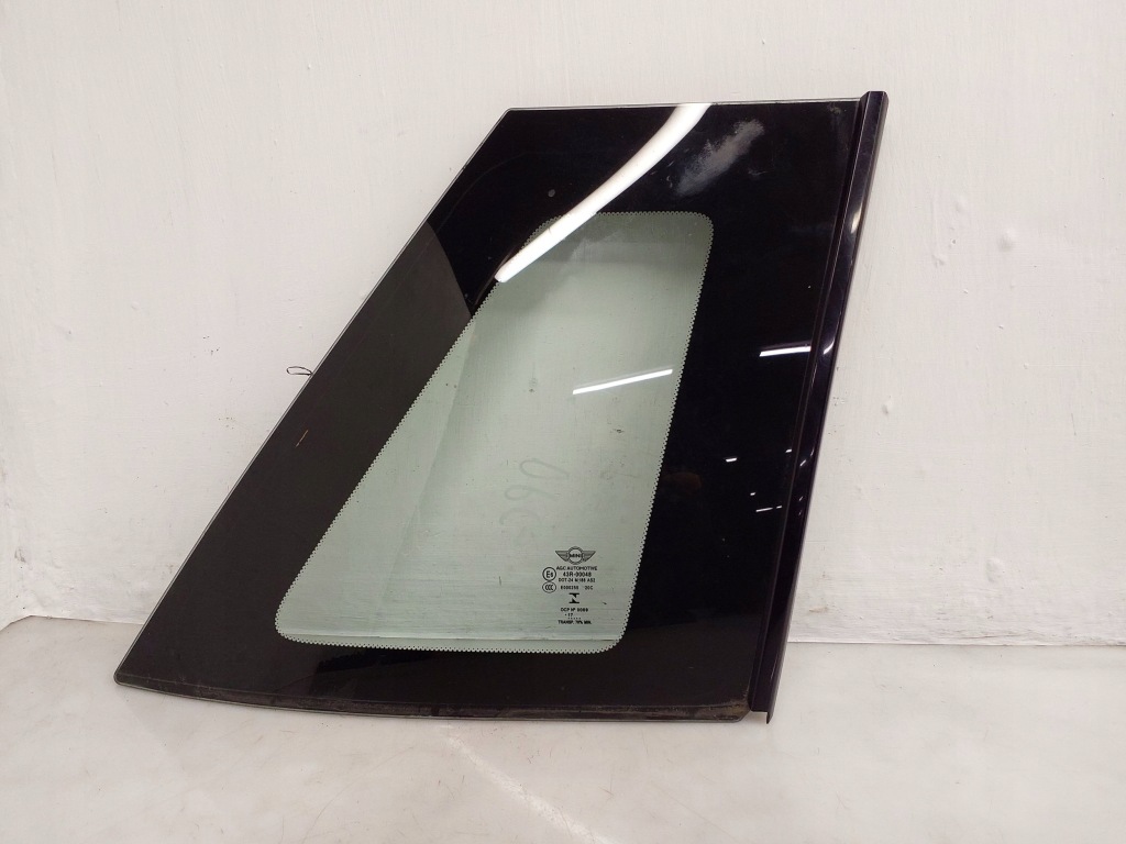 фото №1, Скло бічна задня права сторона mini one - cooper f56 f55