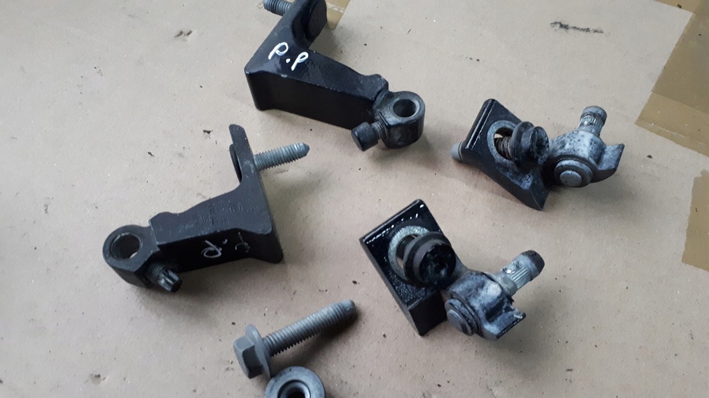 фото №7, A4 b9 8w петля петли дверь правый перед ly9t