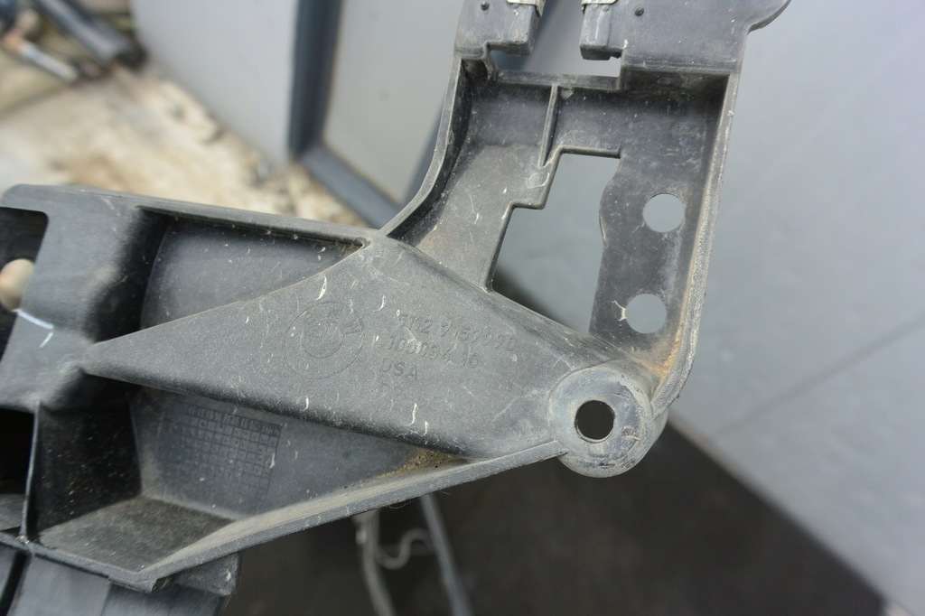 фото №12, Направляющая кронштейн крыла правый левый перед bmw x5 e70 lift