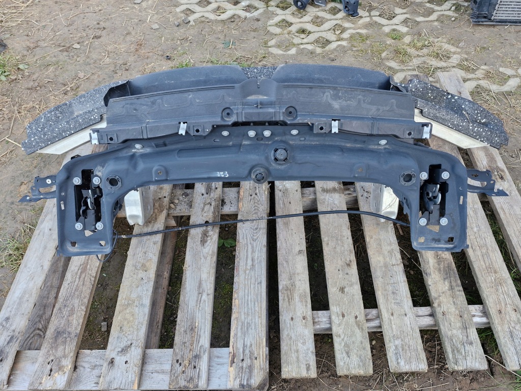 Bmw f20 f21 рестайлінг  lci 118i механічна коробка передач підсилювач ремінь перед передній радіатор kp Доставка