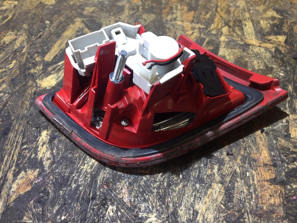 фото №8, Audi a3 8p 5d lift лампа права задня 8p4945094d