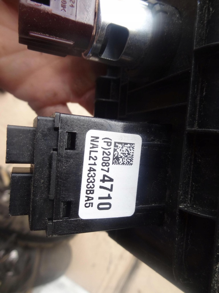 фото №10, Панель роз'єм aux usb прикурювача opel mokka a 95080702 95079811 20874710