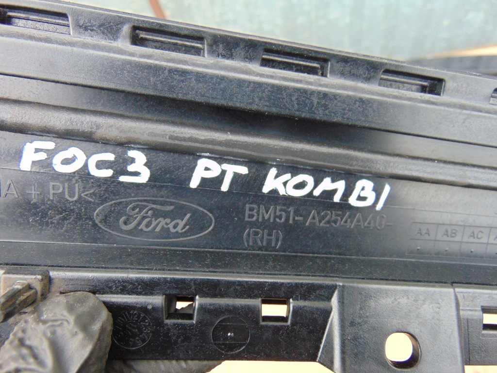 фото №9, Молдинг рамка двері правий задня ford focus mk3 kombi