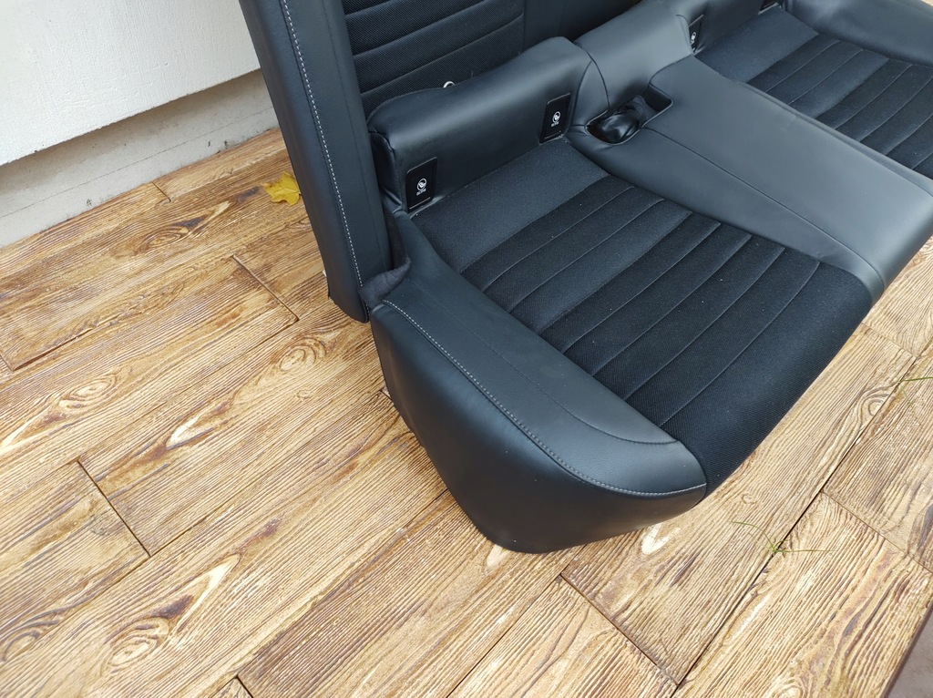 фото №13, Lexus is300h 13r заднее сиденье задняя