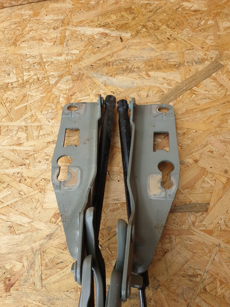 фото №6, Volvo xc40 петлі капот комплект 733