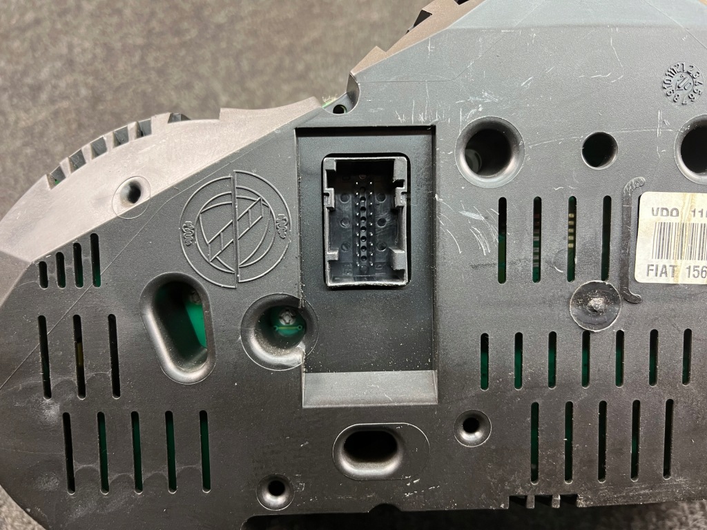 Купити Alfa romeo 147 1.9 jtd лічильник прилади 156056618