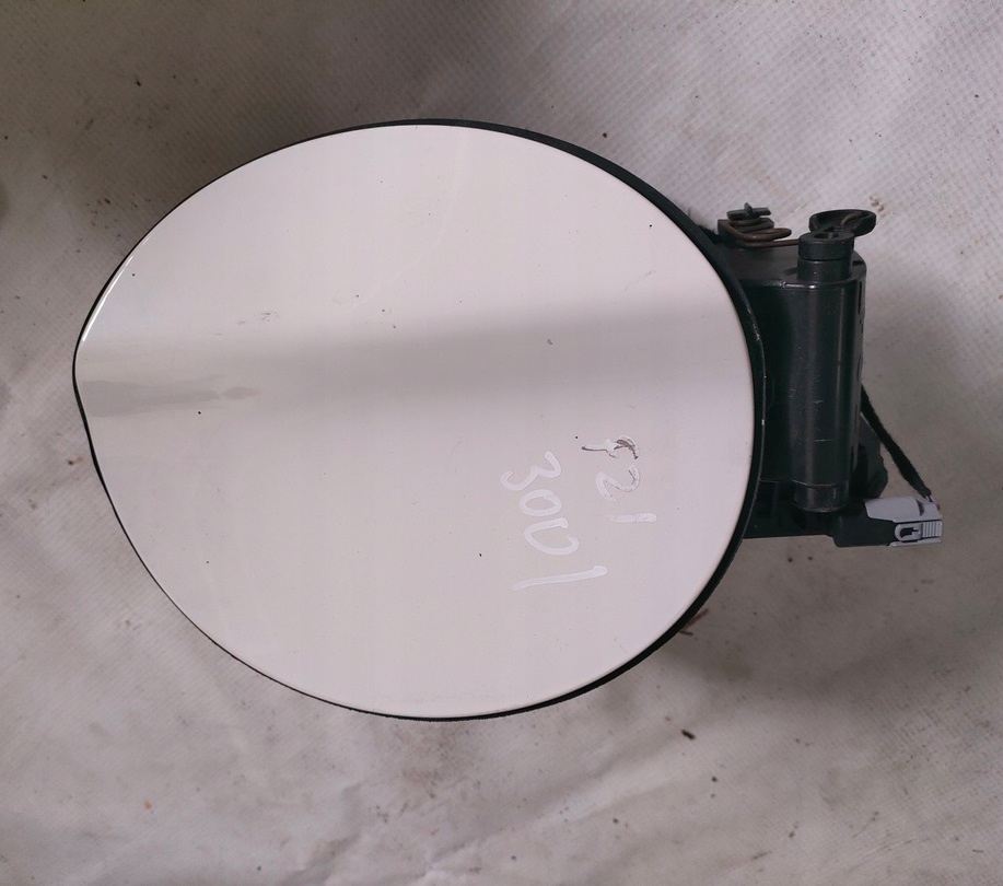 Купити Bmw f21 кришка пального alpinweiss