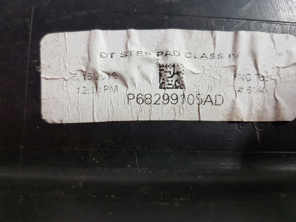 фото №11, Ram v 19- накладка защита бампера задняя usa 68299105ad