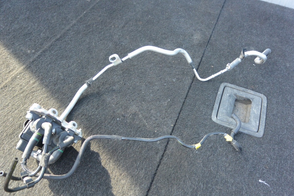 фото №10, Клапан вакуумa провода mitsubishi outlander citroen 2.2 hdi