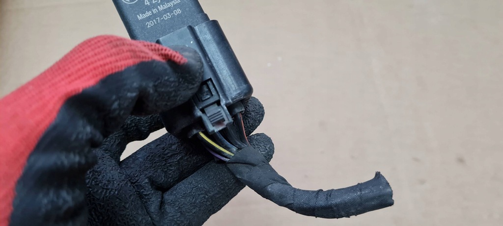 фото №7, A4 b9 8w реле свеча 2.0 tdi 038907281d a5 8w